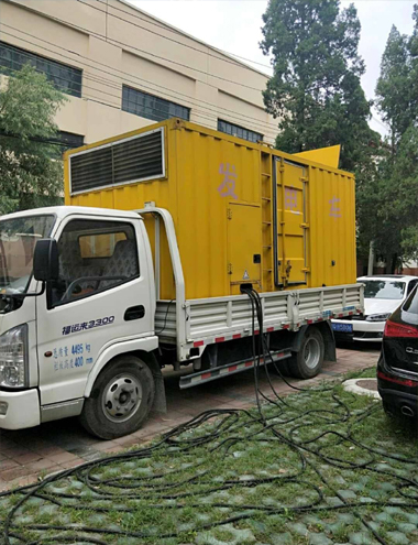 于洪发电车出租-柴油发电机组排烟系统设计要求及其考虑因素