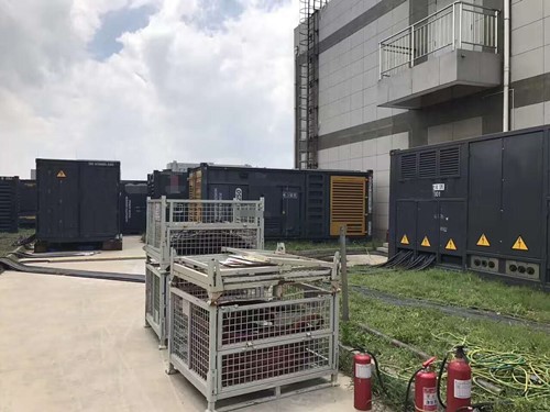 于洪除了定期检查，还有哪些方法可以及时发现接触式转速表探头的磨损？